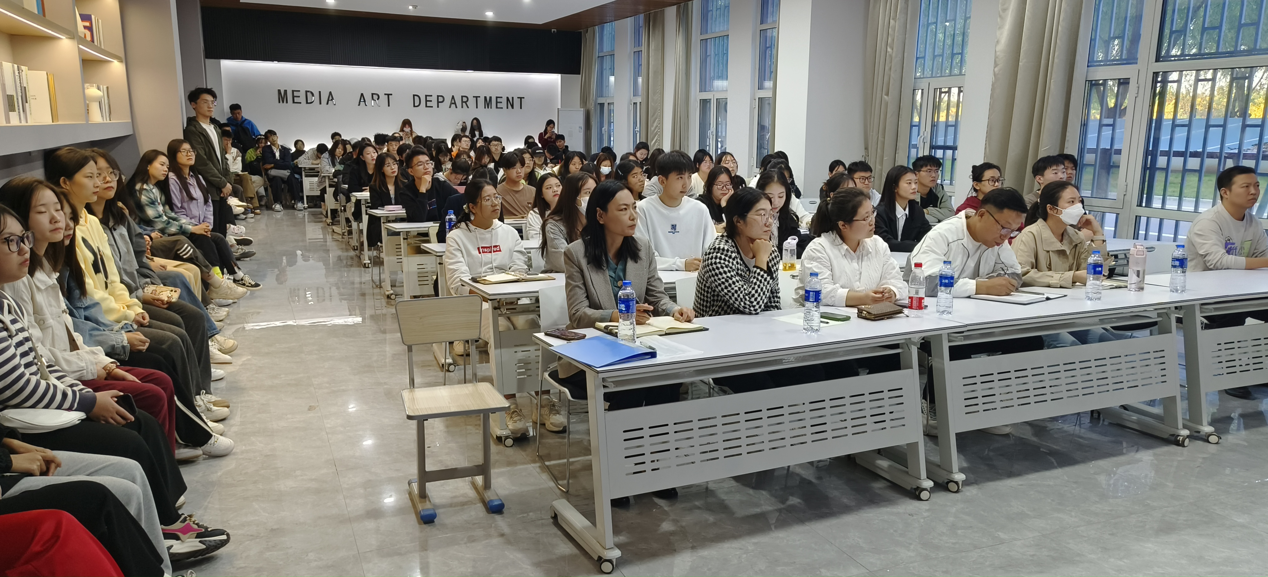 石家庄信息工程职业学院举办首届职业生涯规划大赛讲座-石家庄信息工程职业学院传媒艺术系
